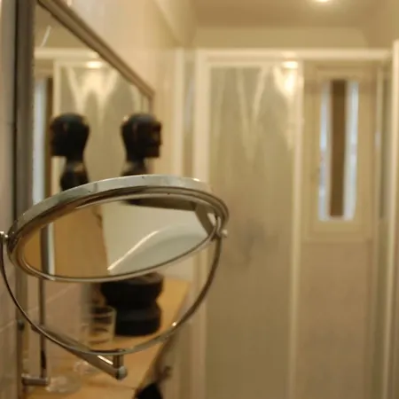 Virginias * 萨沃纳