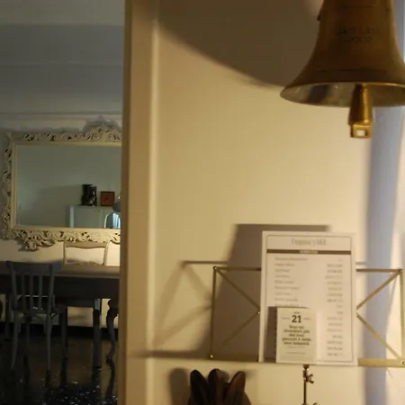 住宿加早餐酒店 Virginias 萨沃纳